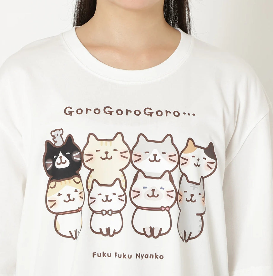 ふくふくにゃんこバズTシャツ【WEB限定】