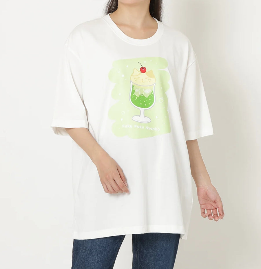 ふくふくにゃんこバズTシャツ【WEB限定】