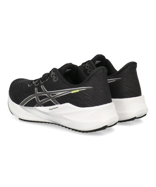 ASICS Versablast 4 レディース 軽量プラットフォーム ランニングシューズ (Versablast 4) 1012B775