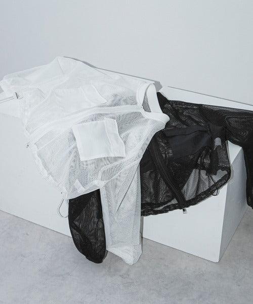 wide-sleeved mesh jacket