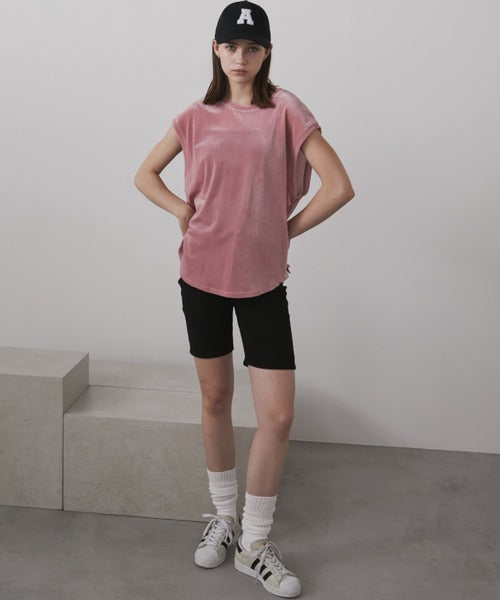 透け感のあるフロック加工のオーバーサイズノースリーブTシャツ