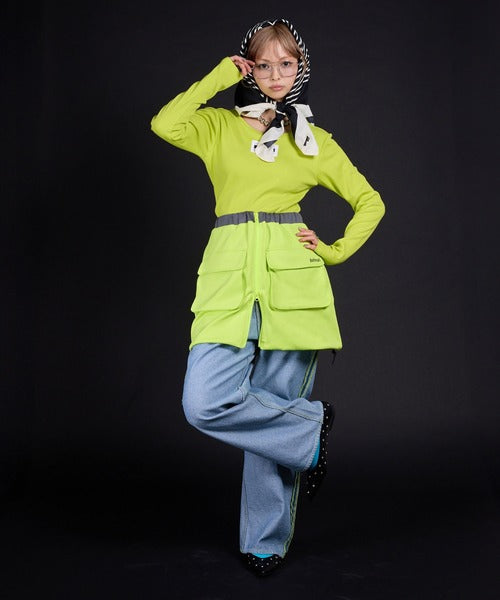 Original embroidered balloon mini skirt with flap and three-dimensional pockets