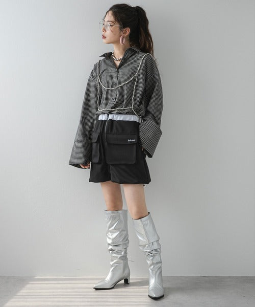 Original embroidered balloon mini skirt with flap and three-dimensional pockets
