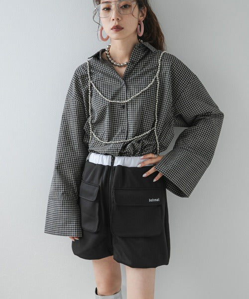 Original embroidered balloon mini skirt with flap and three-dimensional pockets