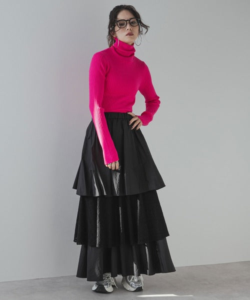 Long-sleeved colorful ribbed turtleneck