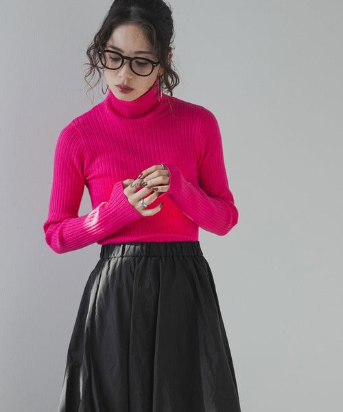 Long-sleeved colorful ribbed turtleneck