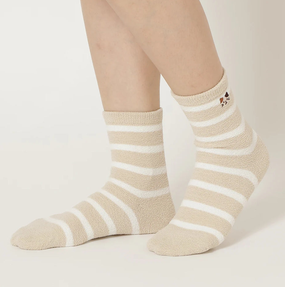福福にゃんこストライプ刺繍モールソックス