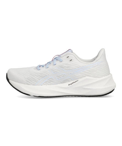ASICS Versablast 4 レディース 軽量プラットフォーム ランニングシューズ (Versablast 4) 1012B775 
