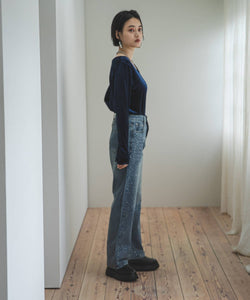 High-waisted loose rhinestone straight-leg jeans