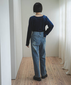 High-waisted loose rhinestone straight-leg jeans