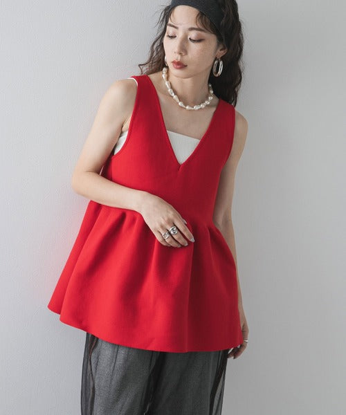 Two-way ruffled vest