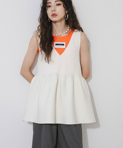 Two-way ruffled vest