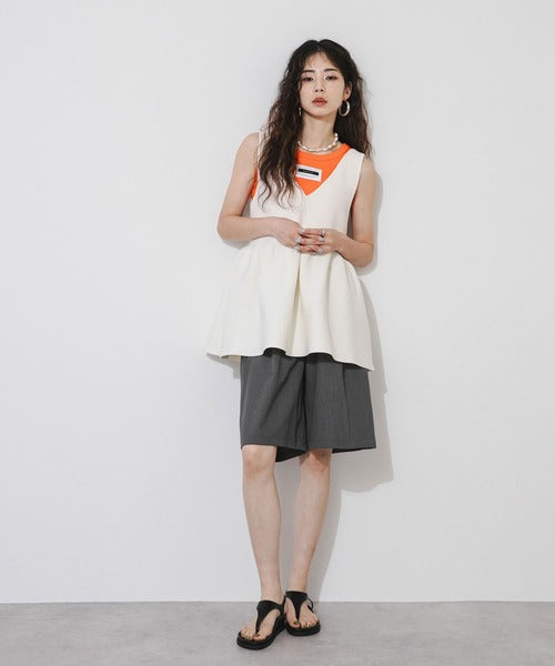 Two-way ruffled vest