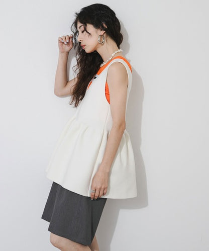 Two-way ruffled vest