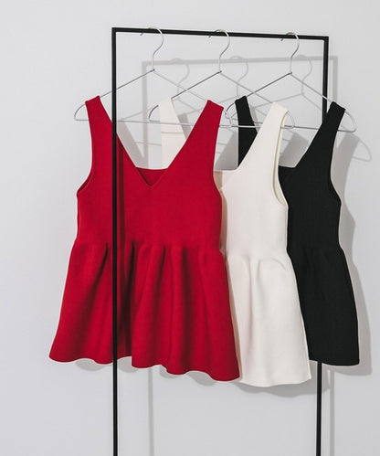 Two-way ruffled vest
