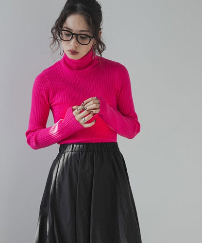 Long-sleeved colorful ribbed turtleneck